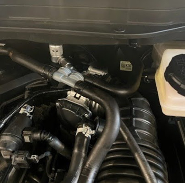 AE04 adaptor installed in MAP sensor port